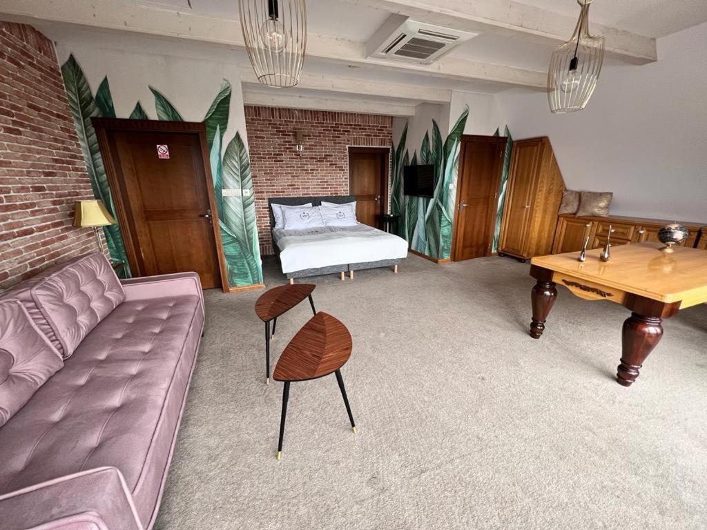 Hotel-Przystan Kikol Esterno foto